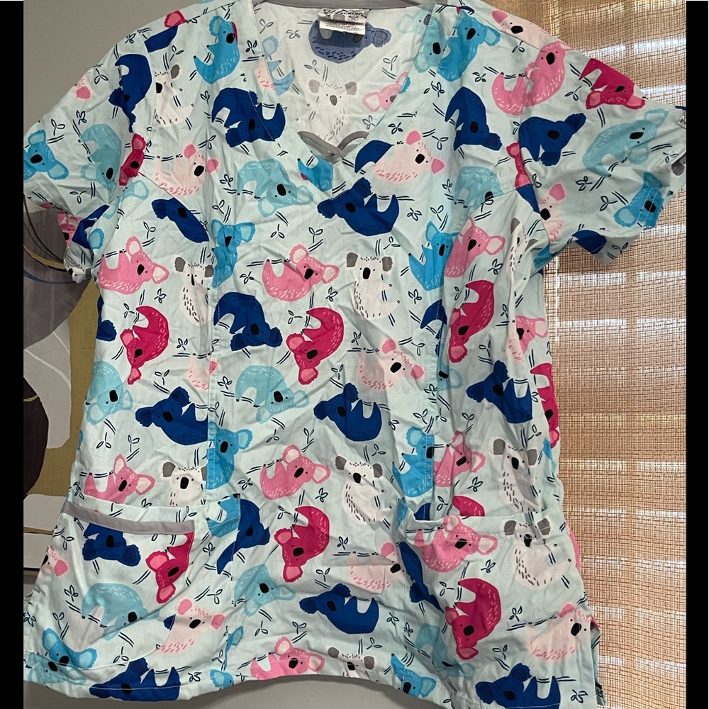 UA Scrub Top
